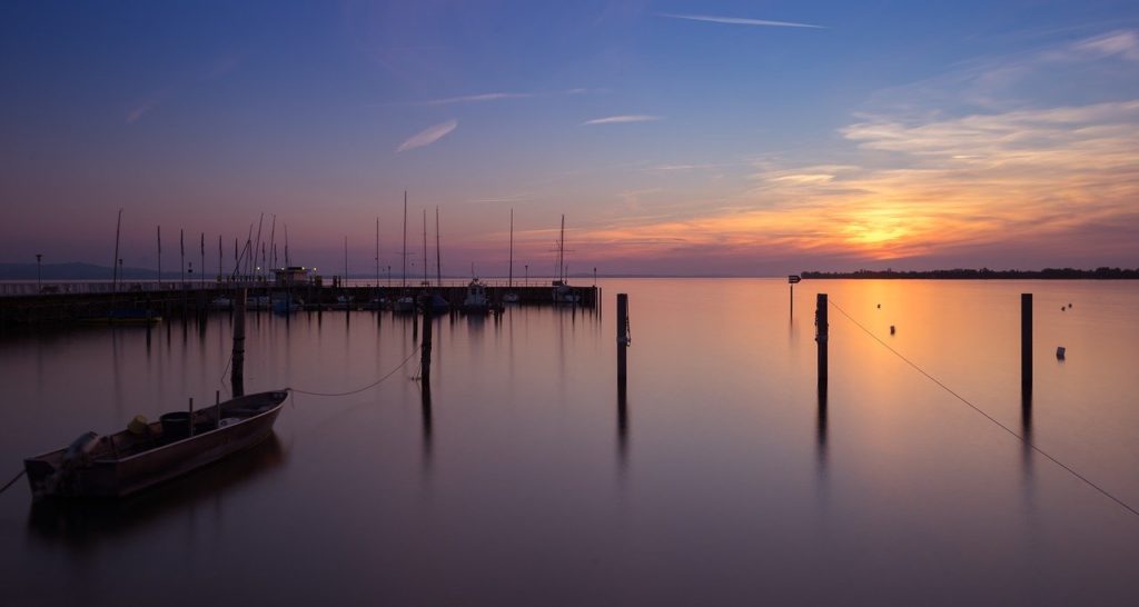 Bodensee Sonnenuntergang Hafen buchen Webseite